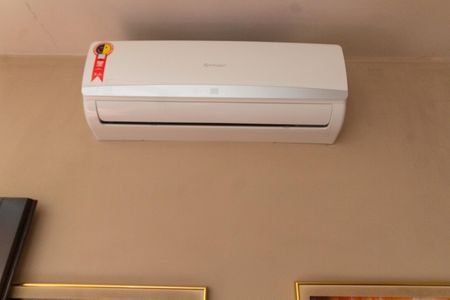 Casa à venda com 278m², 4 quartos e 4 vagasSuíte