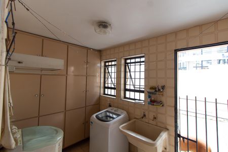 Casa à venda com 278m², 4 quartos e 4 vagasÁrea de Serviço