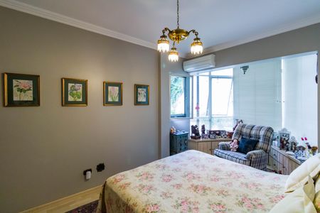 Apartamento à venda com 230m², 4 quartos e 3 vagas Apartamento à venda com 230m², 4 quartos e 3 vagasQuarto 4
