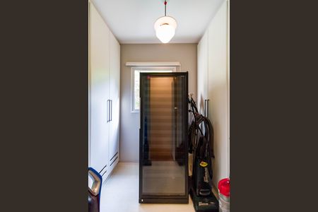 Apartamento à venda com 230m², 4 quartos e 3 vagas Apartamento à venda com 230m², 4 quartos e 3 vagasÁrea de Serviço