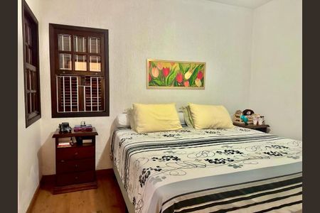 Casa à venda com 158m², 3 quartos e 2 vagas Casa à venda com 158m², 3 quartos e 2 vagasSuite
