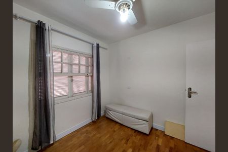Casa à venda com 180m², 4 quartos e 2 vagas Casa à venda com 180m², 4 quartos e 2 vagasQuarto 2