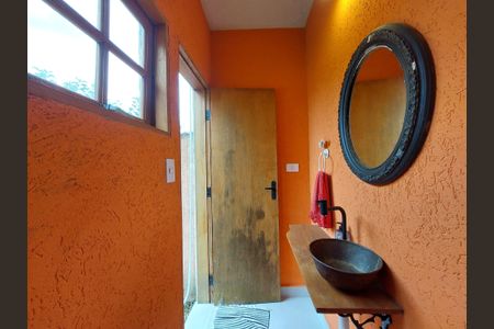 Casa à venda com 180m², 4 quartos e 2 vagas Casa à venda com 180m², 4 quartos e 2 vagasLavabo da Área de Lazer