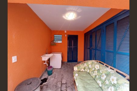 Casa à venda com 180m², 4 quartos e 2 vagas Casa à venda com 180m², 4 quartos e 2 vagasÁrea de Serviço