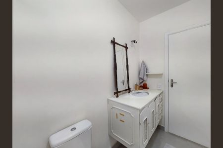 Casa à venda com 180m², 4 quartos e 2 vagas Casa à venda com 180m², 4 quartos e 2 vagasBanheiro Social
