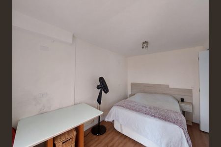 Casa à venda com 180m², 4 quartos e 2 vagas Casa à venda com 180m², 4 quartos e 2 vagasQuarto da Edícula