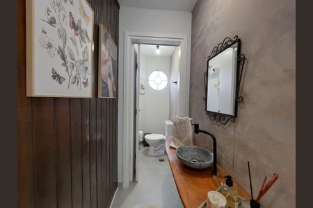 Casa à venda com 180m², 4 quartos e 2 vagas Casa à venda com 180m², 4 quartos e 2 vagasLavabo
