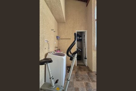 Apartamento à venda com 108m², 2 quartos e 2 vagas Apartamento à venda com 108m², 2 quartos e 2 vagasLavanderia