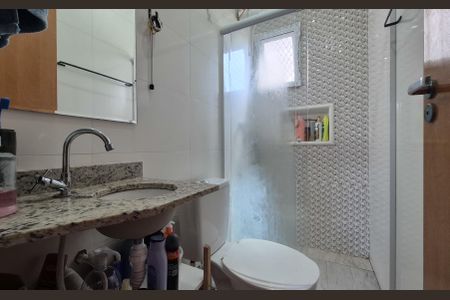 Apartamento à venda com 108m², 2 quartos e 2 vagas Apartamento à venda com 108m², 2 quartos e 2 vagasBanheiro da suíte