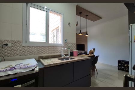 Apartamento à venda com 108m², 2 quartos e 2 vagas Apartamento à venda com 108m², 2 quartos e 2 vagasCozinha