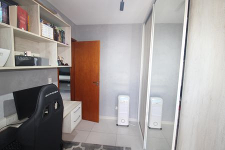 Apartamento à venda com 43m², 2 quartos e 1 vagaQuarto 2
