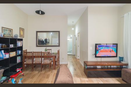 Apartamento à venda com 70m², 3 quartos e 1 vaga Apartamento à venda com 70m², 3 quartos e 1 vagaSala