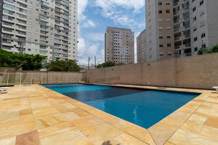 Apartamento à venda com 70m², 3 quartos e 1 vaga Apartamento à venda com 70m², 3 quartos e 1 vagaPiscina
