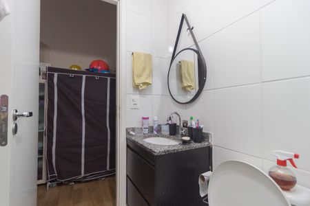 Apartamento à venda com 70m², 3 quartos e 1 vaga Apartamento à venda com 70m², 3 quartos e 1 vagaBanheiro - Suíte