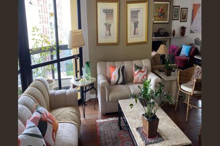 Apartamento à venda com 210m², 3 quartos e 3 vagasFoto 03