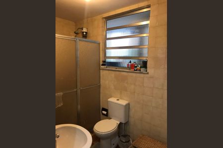Apartamento à venda com 70m², 2 quartos e 1 vaga Apartamento à venda com 70m², 2 quartos e 1 vagaBanheiro