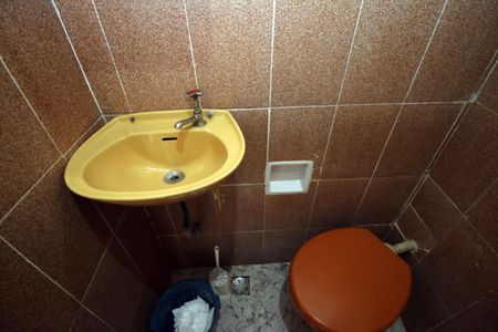 Casa à venda com 100m², 3 quartos e 3 vagasBanheiro de Serviço