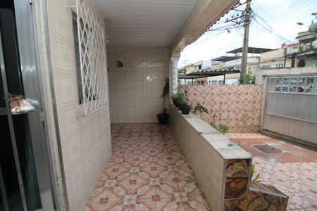 Casa à venda com 100m², 3 quartos e 3 vagasVaranda