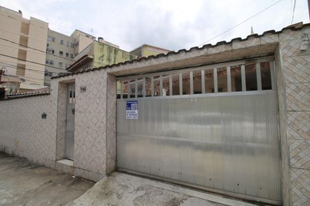 Casa à venda com 100m², 3 quartos e 3 vagasFachada da casa