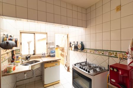 Casa à venda com 206m², 3 quartos e 3 vagas Casa à venda com 206m², 3 quartos e 3 vagasCozinha