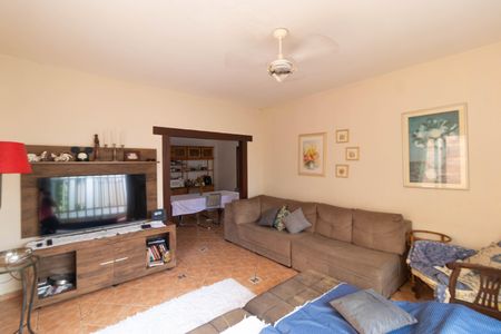 Casa à venda com 206m², 3 quartos e 3 vagas Casa à venda com 206m², 3 quartos e 3 vagasSalas