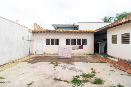 Casa à venda com 206m², 3 quartos e 3 vagas Casa à venda com 206m², 3 quartos e 3 vagasQuintal