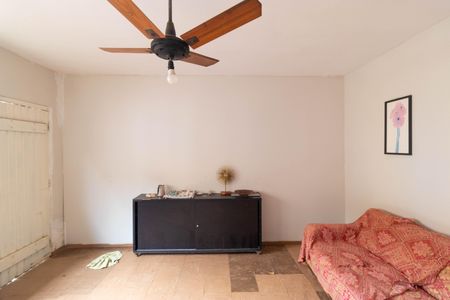 Casa à venda com 206m², 3 quartos e 3 vagas Casa à venda com 206m², 3 quartos e 3 vagasSala 02 da edícula