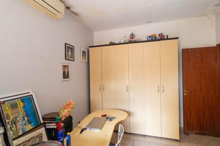 Casa à venda com 206m², 3 quartos e 3 vagas Casa à venda com 206m², 3 quartos e 3 vagasQuarto 01