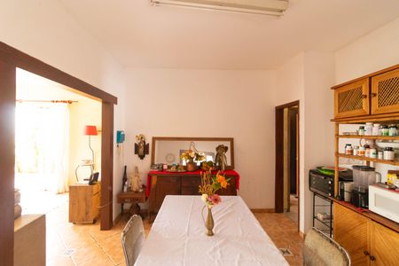 Casa à venda com 206m², 3 quartos e 3 vagas Casa à venda com 206m², 3 quartos e 3 vagasSala de Jantar