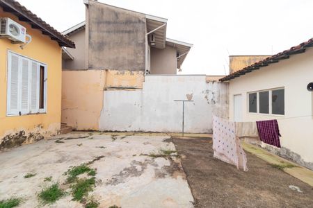 Casa à venda com 206m², 3 quartos e 3 vagas Casa à venda com 206m², 3 quartos e 3 vagasQuintal