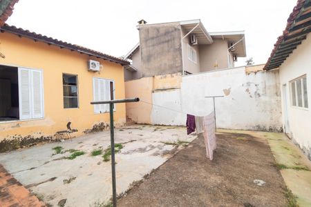 Casa à venda com 206m², 3 quartos e 3 vagas Casa à venda com 206m², 3 quartos e 3 vagasQuintal