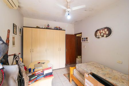 Casa à venda com 206m², 3 quartos e 3 vagas Casa à venda com 206m², 3 quartos e 3 vagasQuarto 01