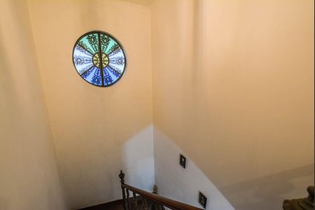 Casa à venda com 130m², 2 quartos e 7 vagas Casa à venda com 130m², 2 quartos e 7 vagasEscada