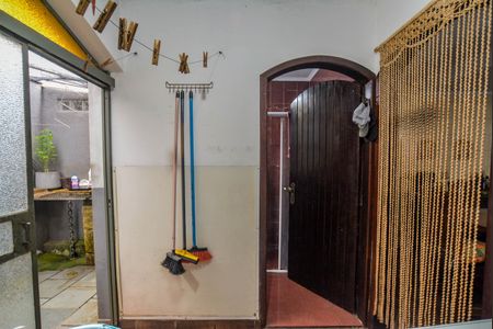 Casa à venda com 130m², 2 quartos e 7 vagas Casa à venda com 130m², 2 quartos e 7 vagasÁrea de Serviço