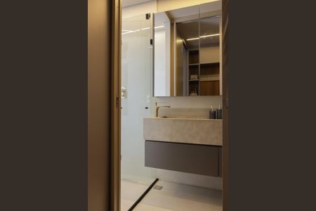 Apartamento para alugar com 134m², 2 quartos e 2 vagas Apartamento para alugar com 134m², 2 quartos e 2 vagasBanheiro da suite