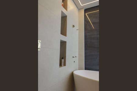 Apartamento para alugar com 134m², 2 quartos e 2 vagas Apartamento para alugar com 134m², 2 quartos e 2 vagasBanheiro da suite