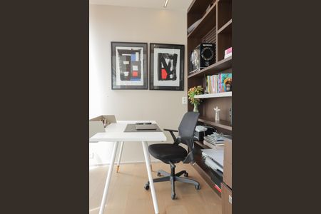 Apartamento para alugar com 134m², 2 quartos e 2 vagas Apartamento para alugar com 134m², 2 quartos e 2 vagasEscritório