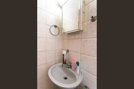 Casa à venda com 115m², 5 quartos e 2 vagasCasa 1 - Banheiro da Suíte