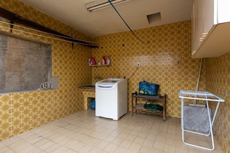 Casa à venda com 115m², 5 quartos e 2 vagasCasa 1 - Área de Serviço