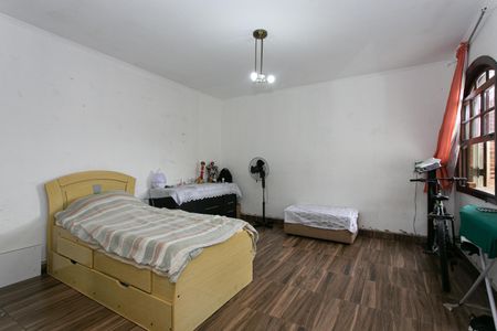 Casa à venda com 115m², 5 quartos e 2 vagasCasa 2 - Quarto