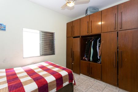 Casa à venda com 115m², 5 quartos e 2 vagasCasa 1 - Quarto 1