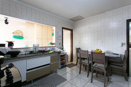 Casa à venda com 115m², 5 quartos e 2 vagasCasa 2 - Cozinha
