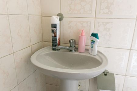 Casa à venda com 115m², 5 quartos e 2 vagasCasa 1 - Banheiro da Suíte