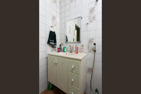 Casa à venda com 115m², 5 quartos e 2 vagasCasa 1 - Banheiro Social