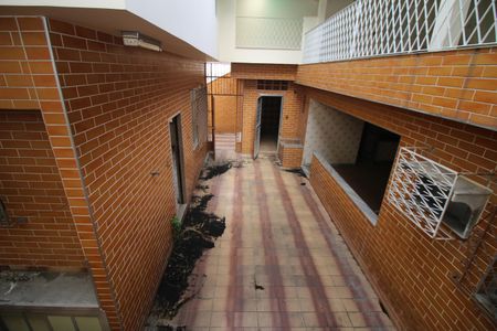 Casa à venda com 300m², 5 quartos e 6 vagasQuintal