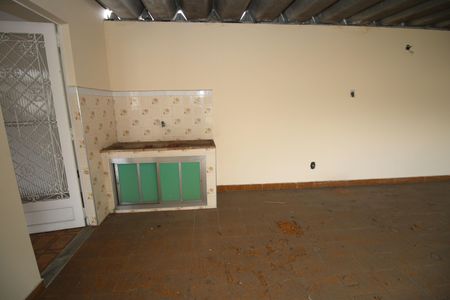 Casa à venda com 300m², 5 quartos e 6 vagasTerraço