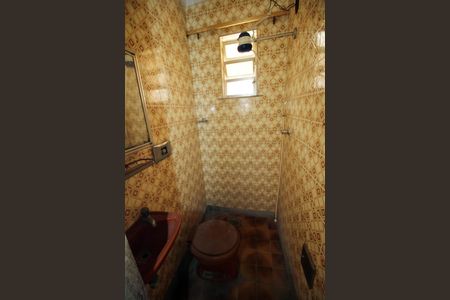 Casa à venda com 300m², 5 quartos e 6 vagasBanheiro Social 3