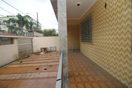 Casa à venda com 300m², 5 quartos e 6 vagasVaranda e quintal