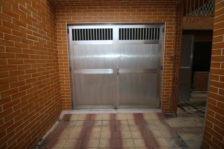 Casa à venda com 300m², 5 quartos e 6 vagasGaragem