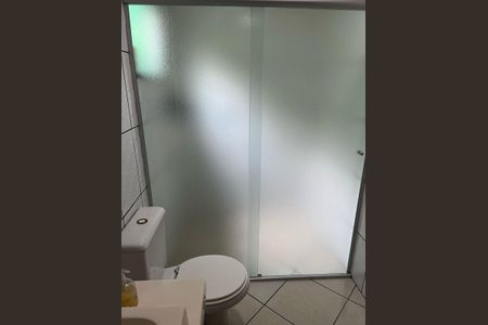 Casa à venda com 196m², 4 quartos e 2 vagas Casa à venda com 196m², 4 quartos e 2 vagasBanheiro